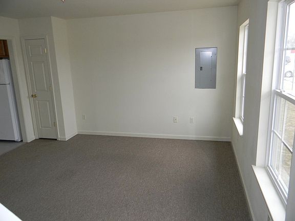 2nd image of 221 N Brown St