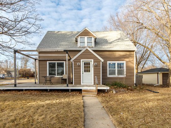 903 4th St, Story City, IA 50248