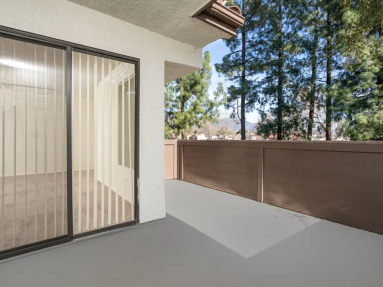 Woodbend Apartments — Photo 81