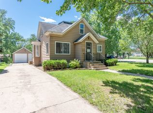 322 E Prince St, Lake Crystal, MN 56055