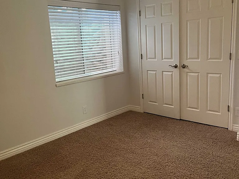 1453 W Midas Creek Dr — Photo 9