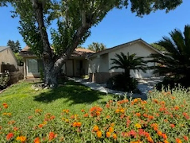 2189 Glenrio Way — Photo 3
