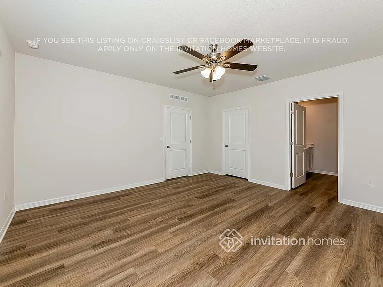 7924 Majestic Palms Ct — Photo 12