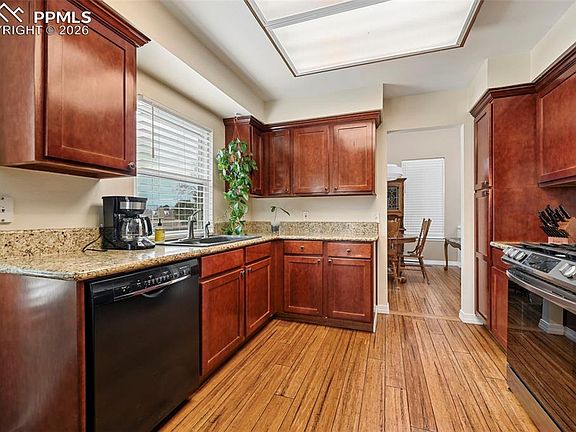 5th image of 8325 Avens Cir