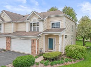 967 Emerald Dr, Hampshire, IL 60140