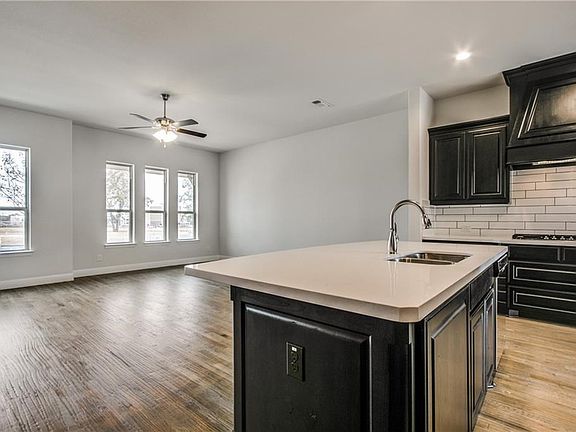 5th image of 2505 Gramercy Park Dr