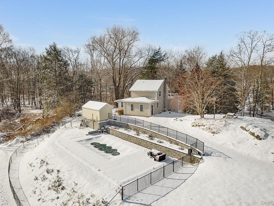 1st image of 104 S Quaker Lane