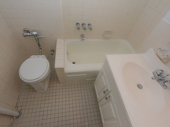 4th image of 1483 1st Ave APT 2C