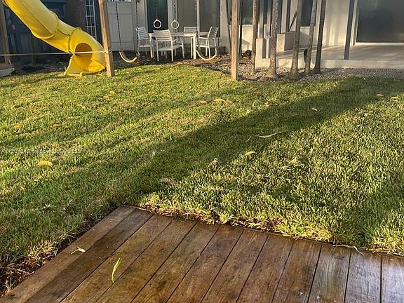 4th image of 607 N 31st Ave #0