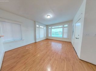 739 E 7th St, Long Beach, CA 90813