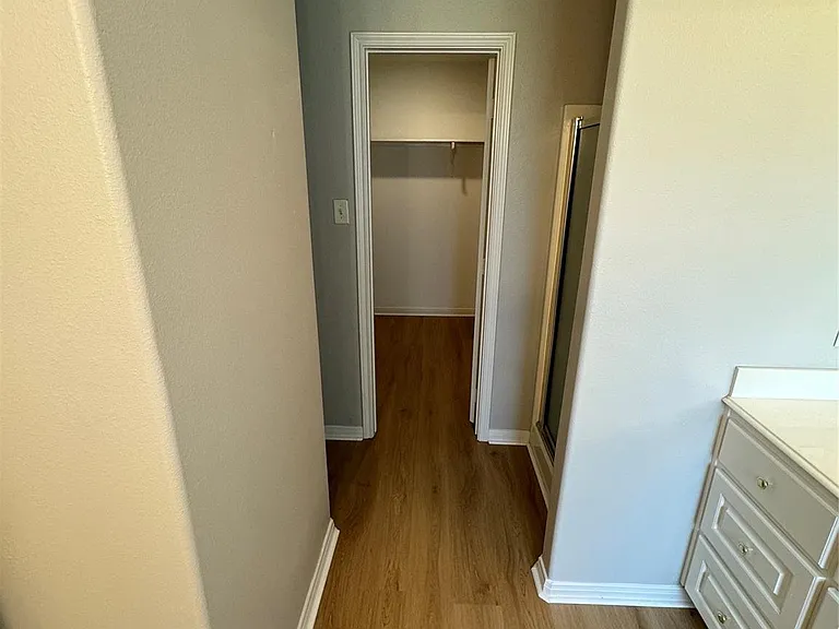 16324 Sun View Ln — Photo 9
