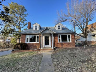 128 W Lake St, Camden, TN, 38320