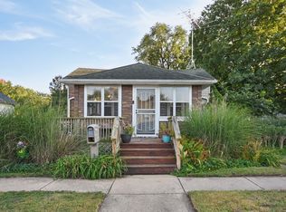 921 E North St, Morris, IL 60450