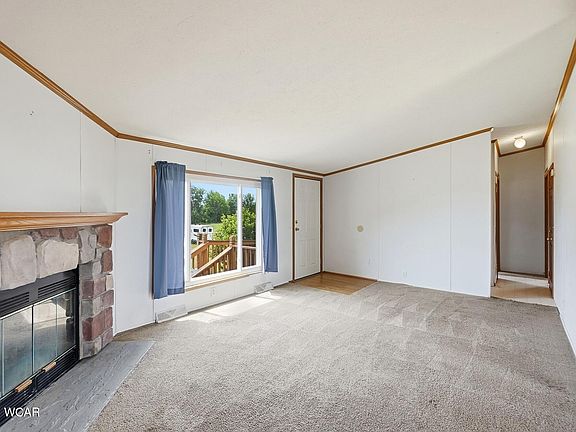 3rd image of 10511 Township Road 258