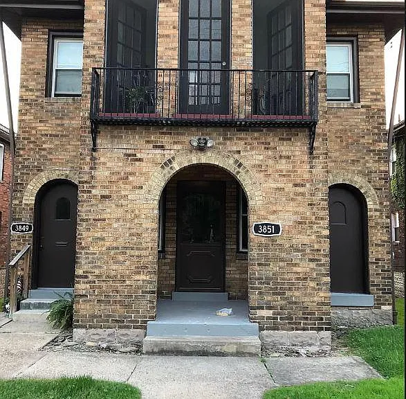 3851 Brighton Rd — Photo 3