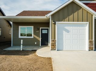 686 Valley View Dr, Sheridan, WY 82801
