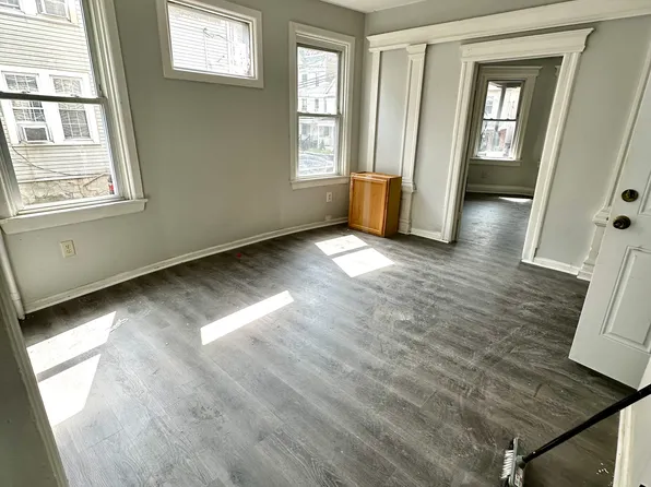 923 Grove St Floor 1, Irvington, NJ 07111