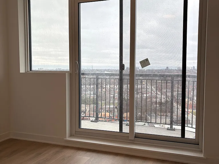 1185 Dupont St #1403 — Photo 9