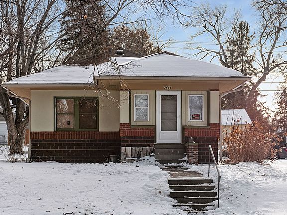 2nd image of 2688 9th Ave E
