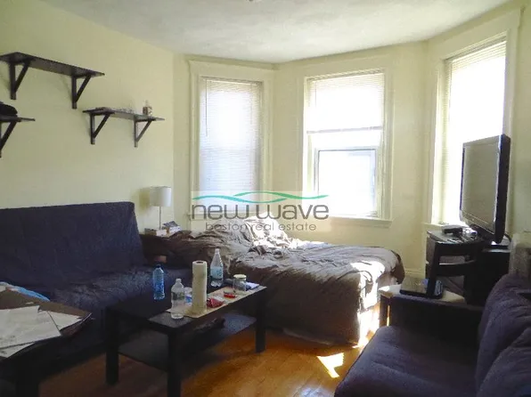 51 Queensberry St, Boston, MA