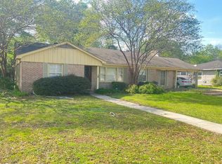 207 Linden Dr, Indianola, MS 38751