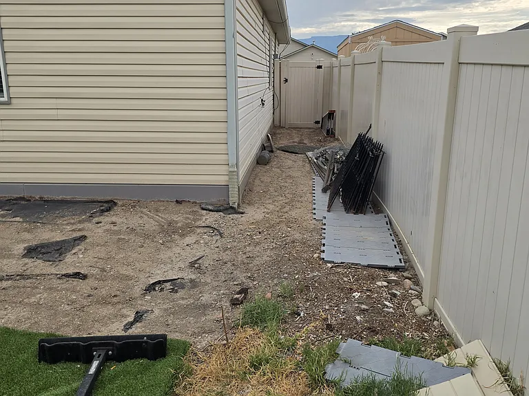 443 Pear Ln — Photo 21