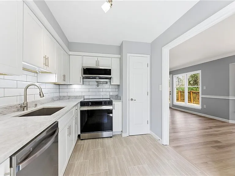 33 Plantation Dr NE #B — Photo 14