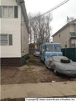 3rd image of 329 Van Pelt Ave