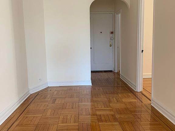 3rd image of 60 Seaman Ave APT 5F