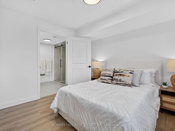 5th image of 279 Reiner Rd #A