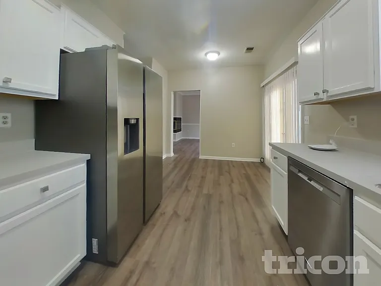 3182 Gainsborough Ct — Photo 6