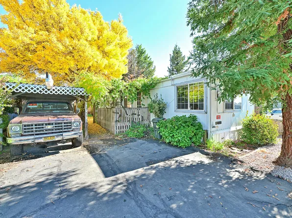 414 Stevens Rd Unit 38, Eagle Point, OR 97524