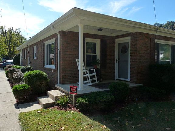 5th image of 3017 Clover Ave