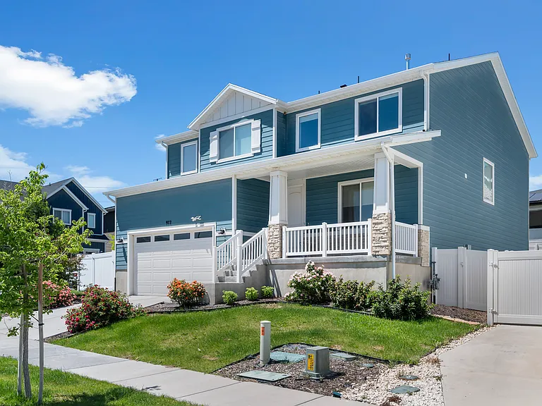 972 W Lucky Clover Dr — Photo 3