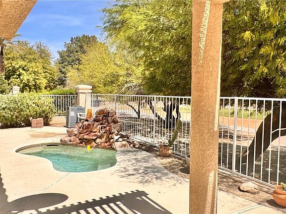 4th image of 5032 Forest Oaks Dr