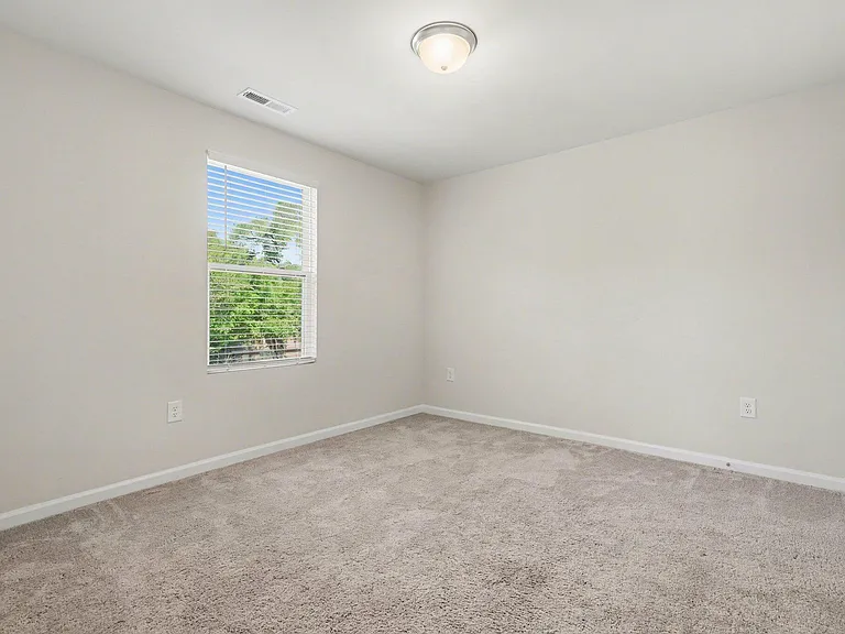 653 Rawls Dr — Photo 12