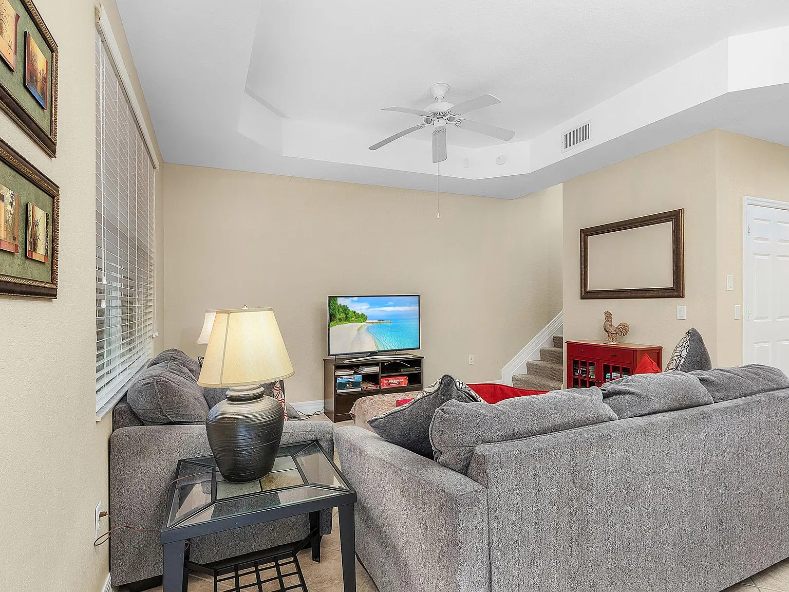 3 bed, 2.5 bath, 1819 sqft, $2,900 — Photo 3