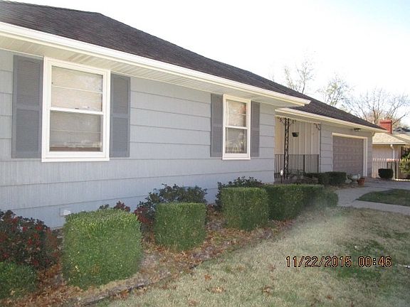 4th image of 1007 W 85th St