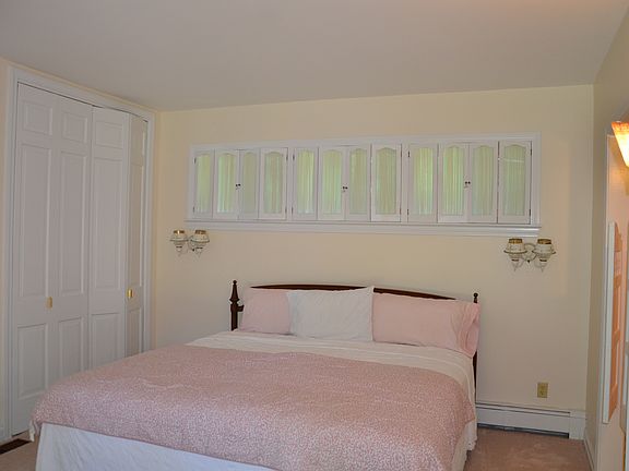 4th image of 157 Circle Dr