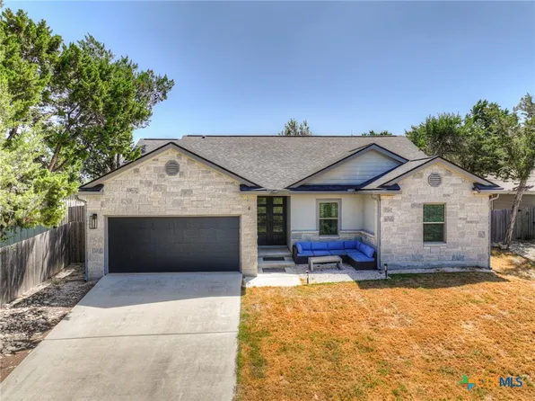 570 Forest Crst, Canyon Lake, TX 78133