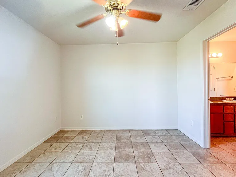 3807 Wind Ct #A — Photo 8