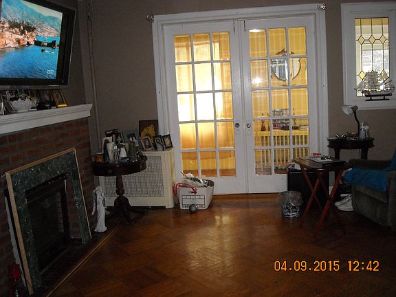 3rd image of 183 Drake Avenue