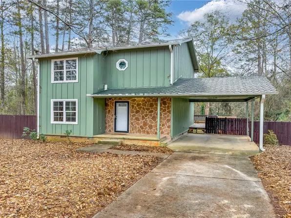 304 N Isundega St, Westminster, SC 29693