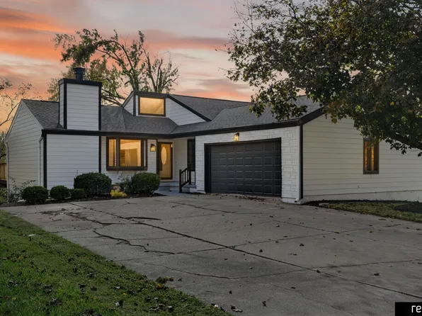 11411 Taylor St, Omaha, NE 68164