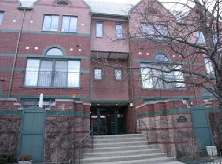 1st image of 1616 N Hudson Ave APT 10