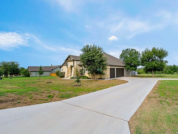 2nd image of 558 James Way
