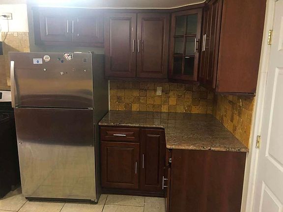 5th image of 845 Herkimer St #1A