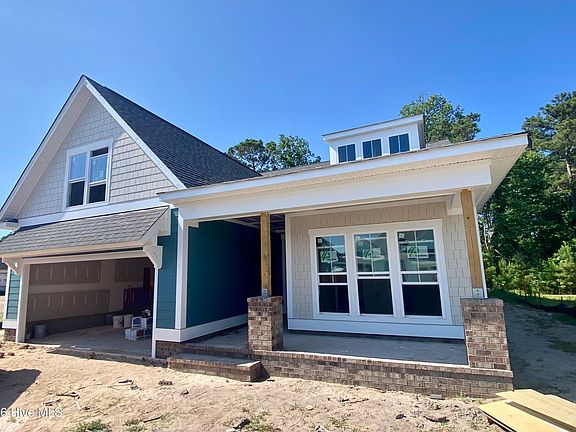 2nd image of 3308 Island Lakes Drive