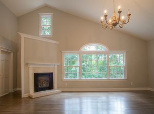 31 Little Wolf Rd, Summit, NJ 07901