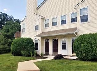 21 Wagon Wheel Rd, Quakertown, PA 18951